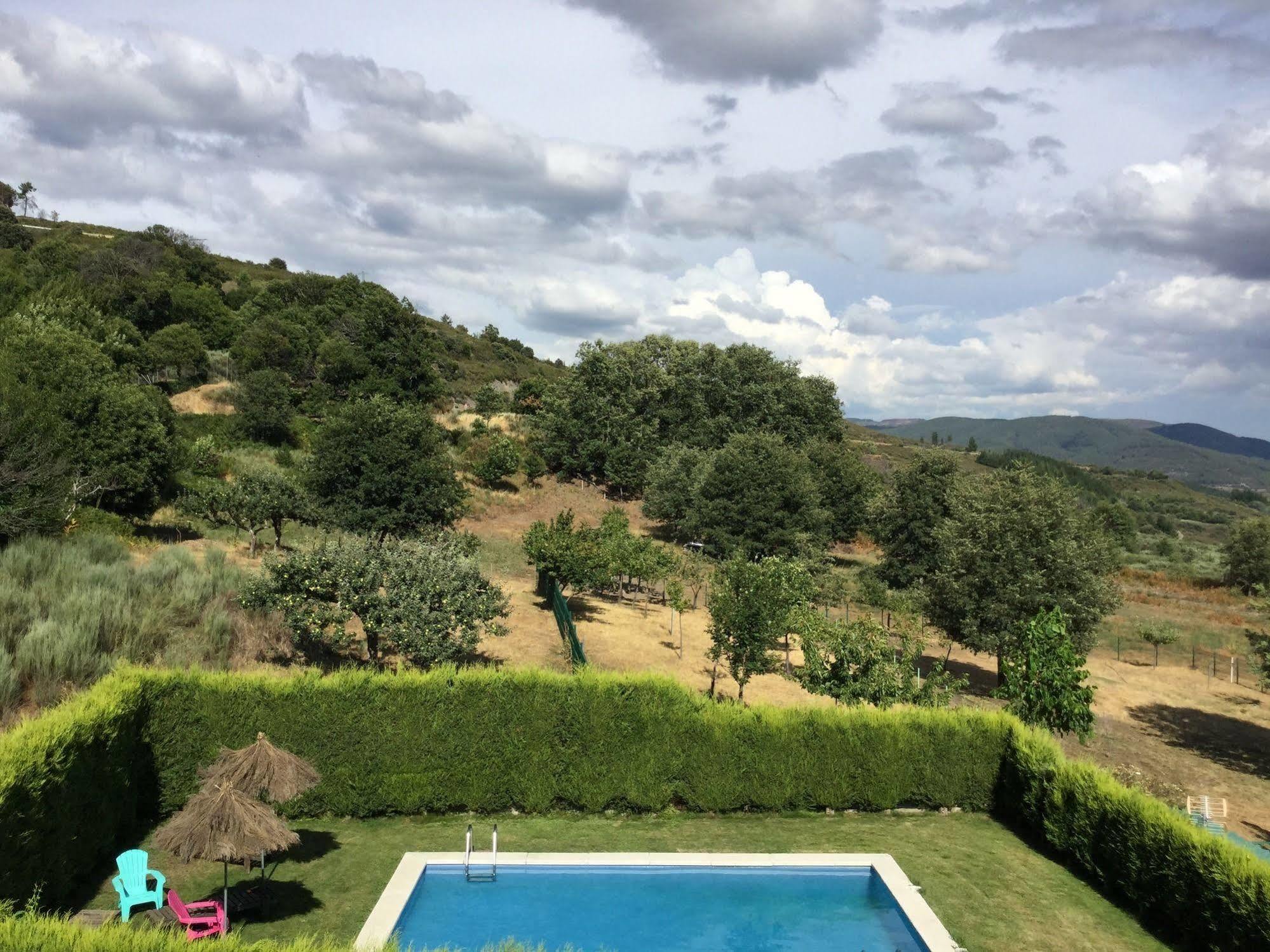 Alojamiento en entorno rural Los Trobos Villar de Otero Exterior foto