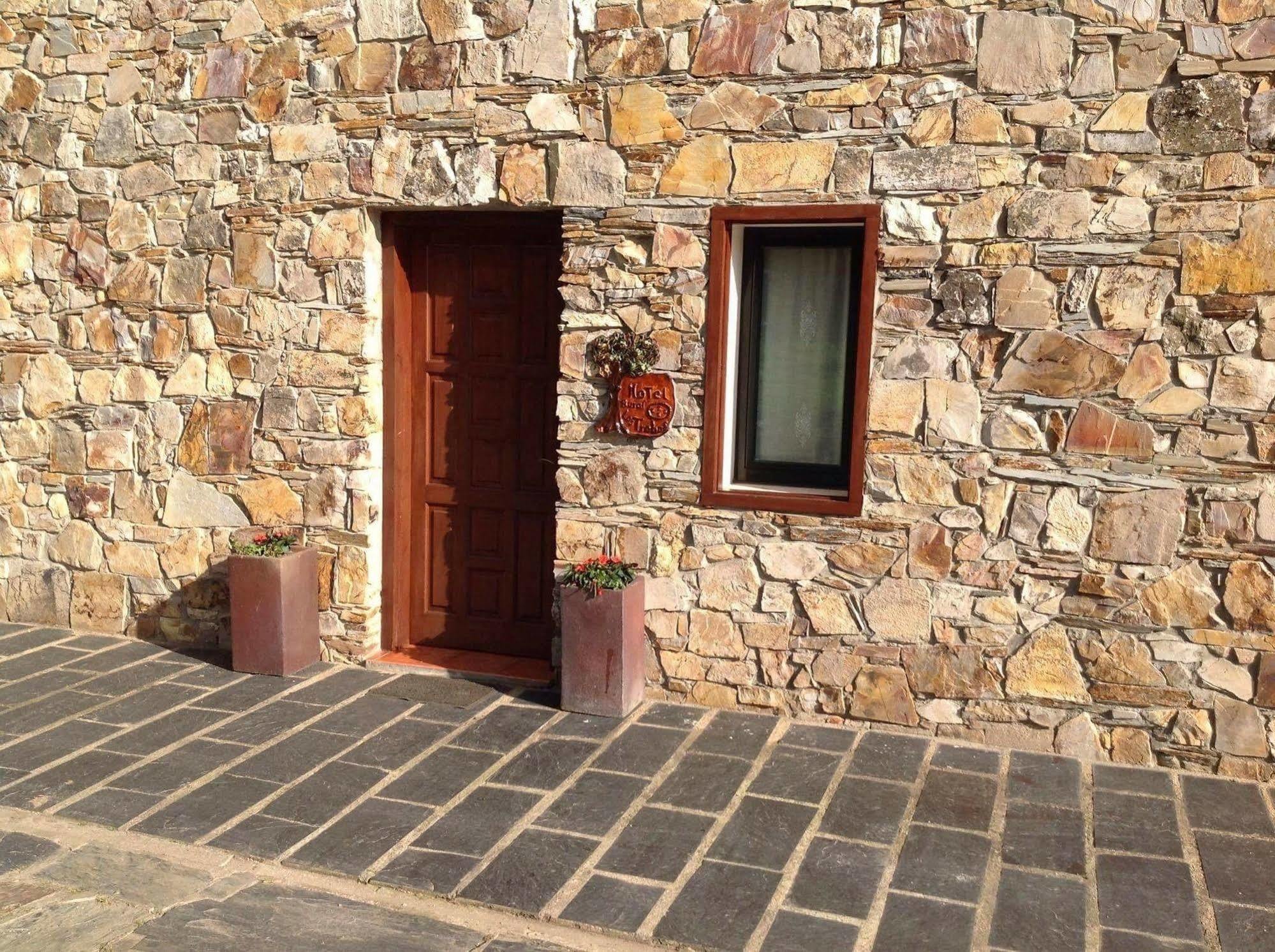 Alojamiento en entorno rural Los Trobos Villar de Otero Exterior foto