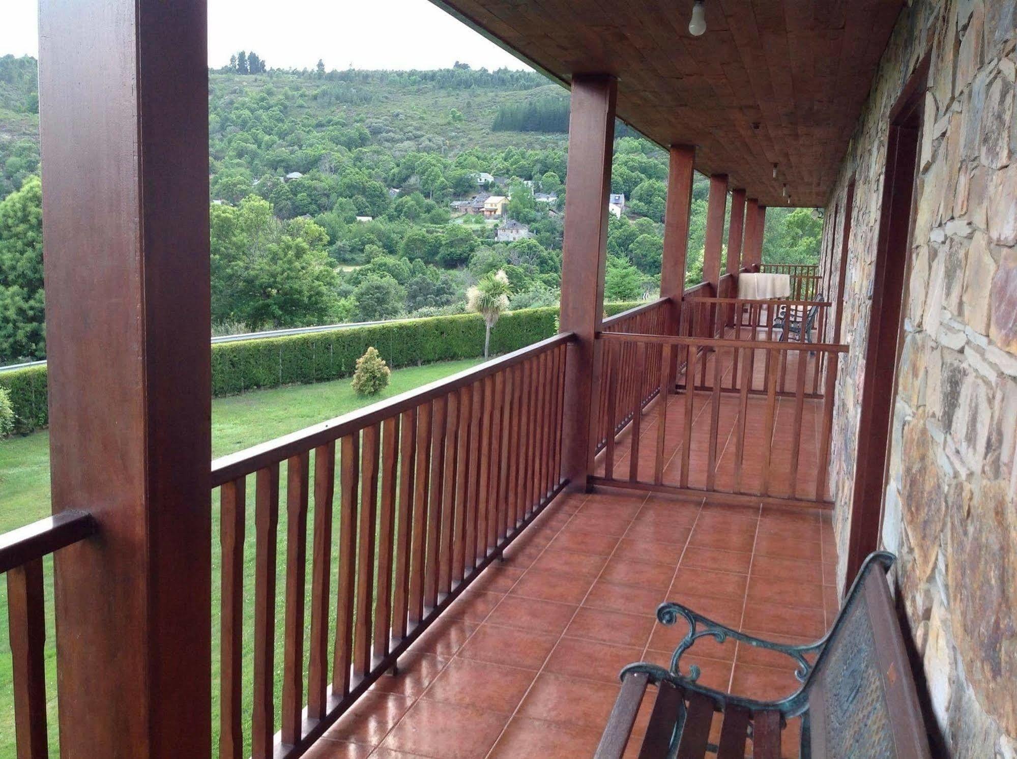 Alojamiento en entorno rural Los Trobos Villar de Otero Exterior foto